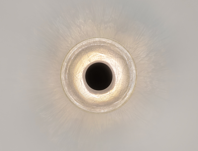 Crackle W2 Wall Light