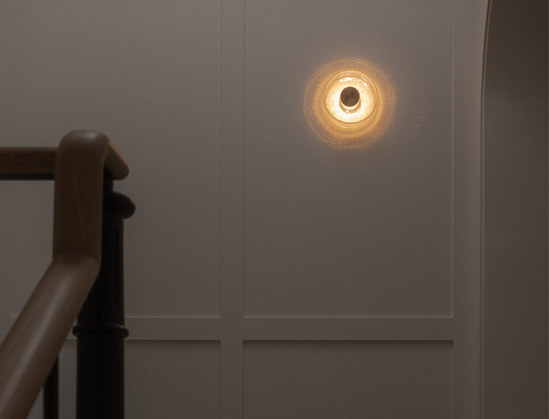 Crackle W2 Wall Light