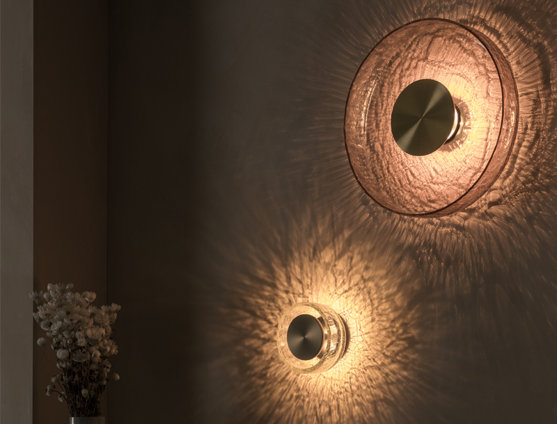 Crackle W3 Wall Light
