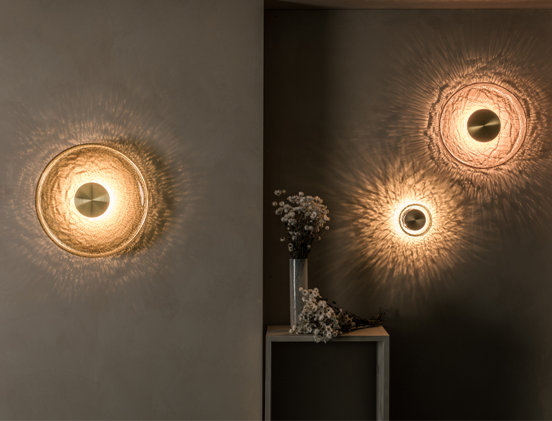 Crackle W4 Wall Light